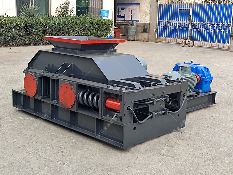 800x600型彈簧式對輥破碎機(jī)設(shè)備發(fā)貨圖片