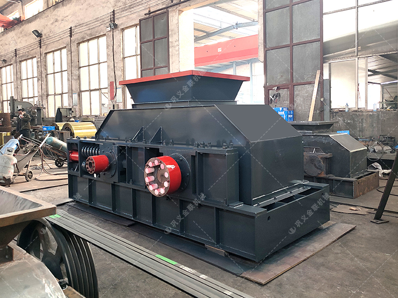 1200x800直聯(lián)式對輥破碎制砂機(jī)發(fā)往湖北武漢