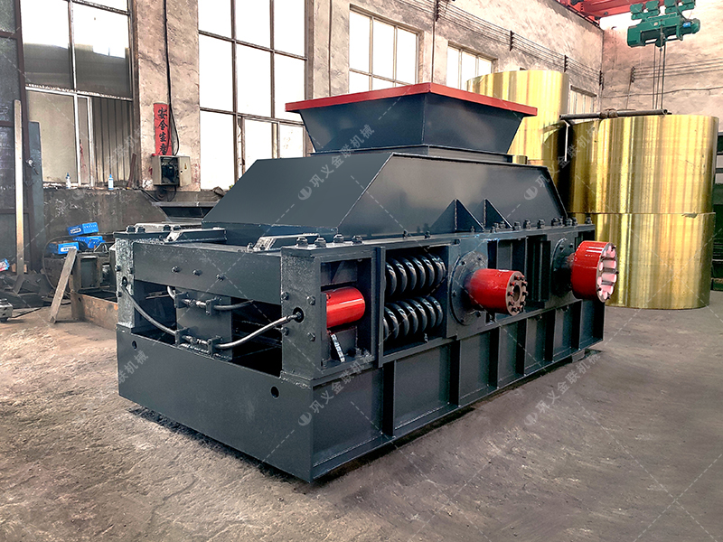 大型1200x800半自動對輥制砂機設備發(fā)貨圖片