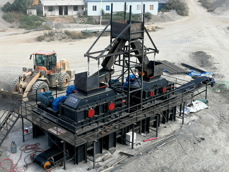 對輥制砂機(jī)優(yōu)缺點(diǎn)有哪些？該如何選擇？廠家為您詳細(xì)分析