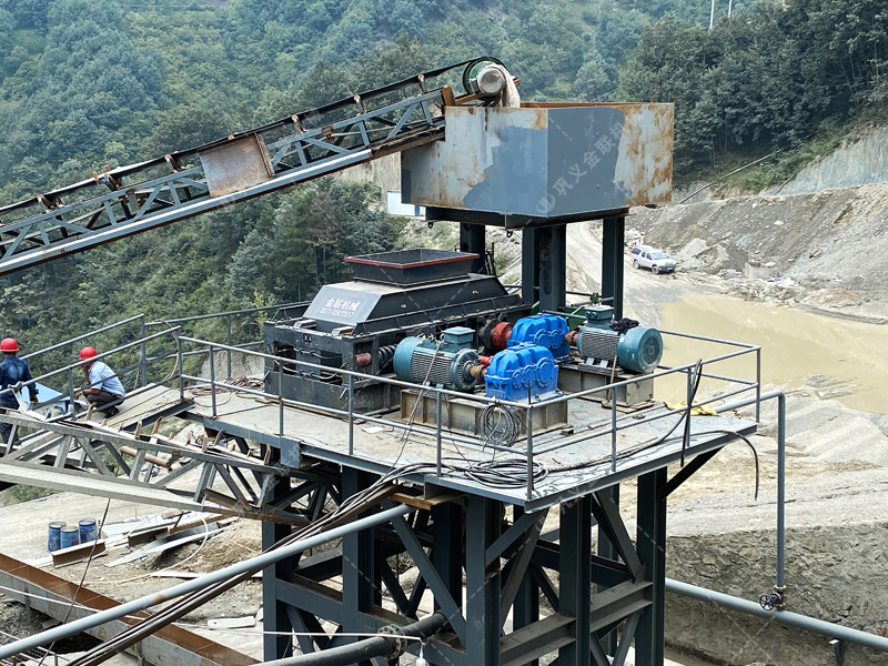 什么是對(duì)輥制砂機(jī)？工作原理、優(yōu)勢(shì)及應(yīng)用領(lǐng)域介紹