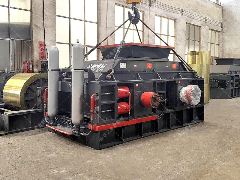 液壓對(duì)輥制砂機(jī)憑什么宣稱 “高產(chǎn)又穩(wěn)定”？其耐磨技術(shù)的雙重突破是關(guān)鍵