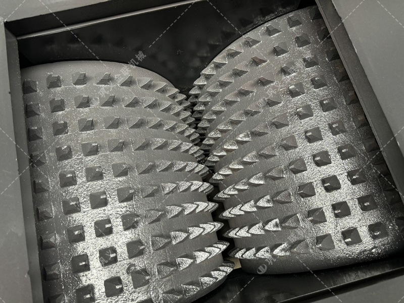 低粉化、不浪費(fèi)，焦炭專用狼牙齒輥破碎機(jī)靠什么技術(shù)實(shí)現(xiàn)？